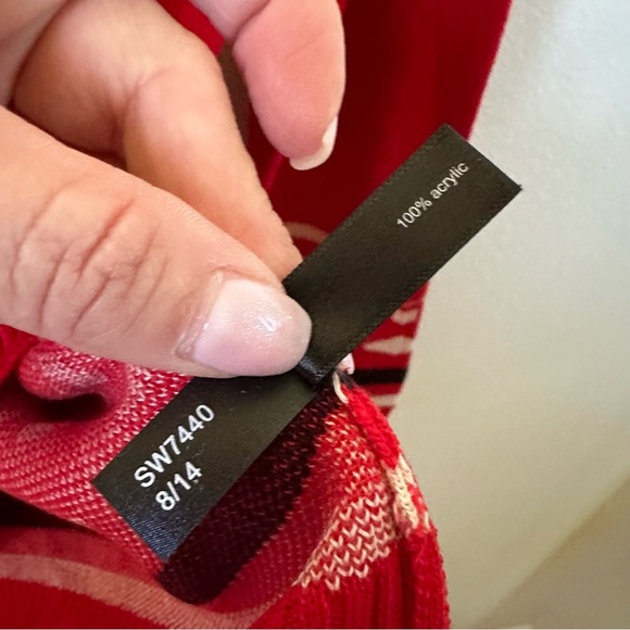 The Limited Sweater Red Black Sz M NWT - Picture 4 of 8